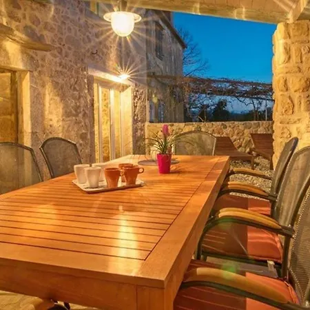 Villa Romantic Stone With Pool And Waterfall, In A Quiet Area - By Traveler Tourist Agency Id 2162 *