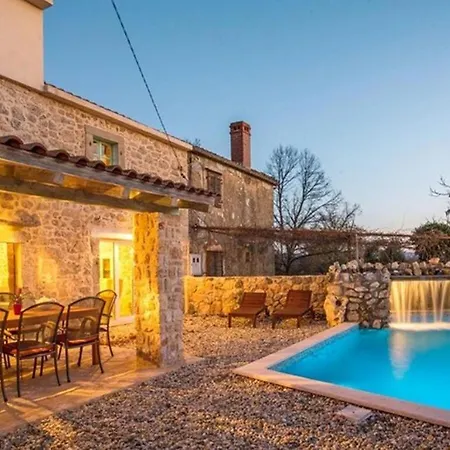 Romantic Stone With Pool And Waterfall, In A Quiet Area - By Traveler Tourist Agency Id 2162 Villa *